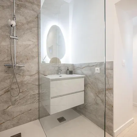 Lägenhet L17 Staywizus - Bosco 3bdr 2 Bath Terrace - Parking & Ac